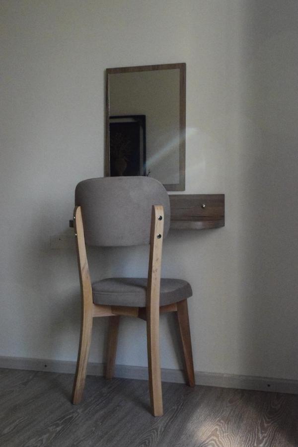 D1 Rooms & Apartments Tirana Bagian luar foto