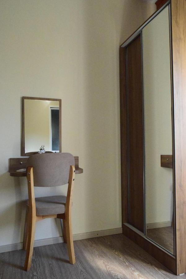 D1 Rooms & Apartments Tirana Bagian luar foto