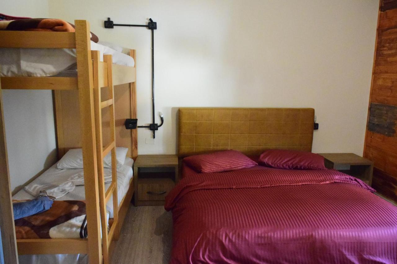 D1 Rooms & Apartments Tirana Bagian luar foto